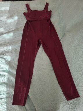 Fabletics XL Burgundy Activewear Bodysuit Onsie